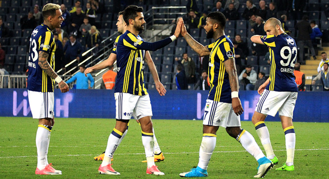 Fenerbahçe derbilerde başarılı