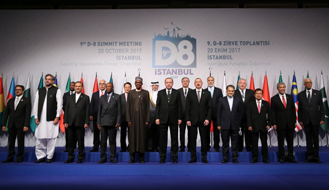 D-8 Ekonomik İş Birliği Zirvesi başladı