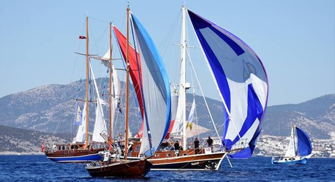 Yat yarışlarıyla turizme milyonluk katkı