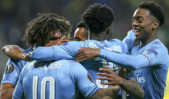 Arsenal 5 golle kazandı