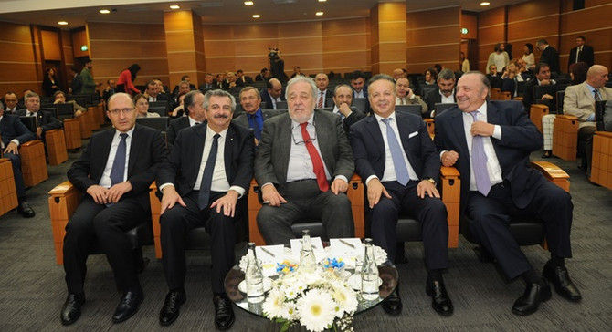Küresel gelirde sanayinin payı azaldı, sanal zenginliğin arttı