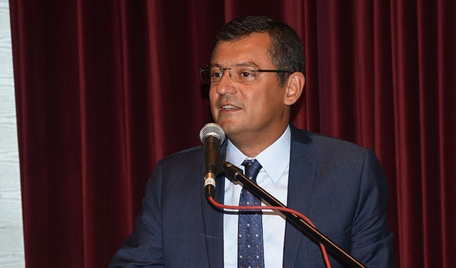 CHP'li Özel'den istifa yorumu: Memnuniyet duymadık