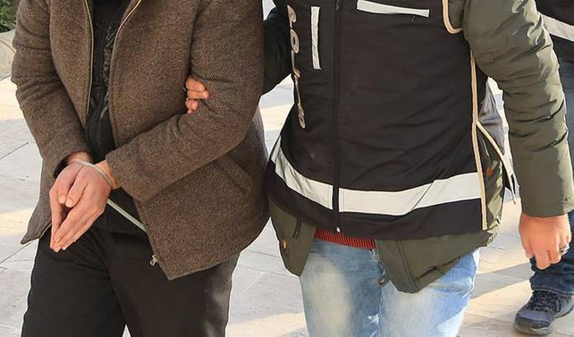 Eski Kaymakama Bylock'tan gözaltı