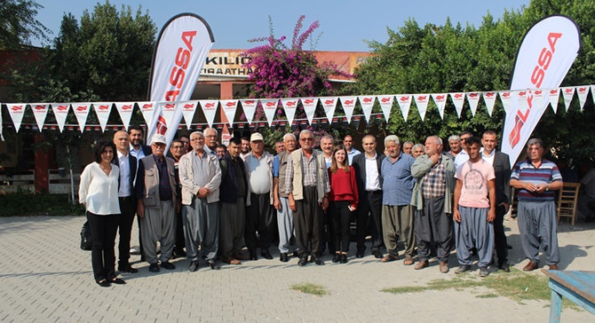 Brisa CEO'su Alemdar, Adana'da çiftçilerle buluştu