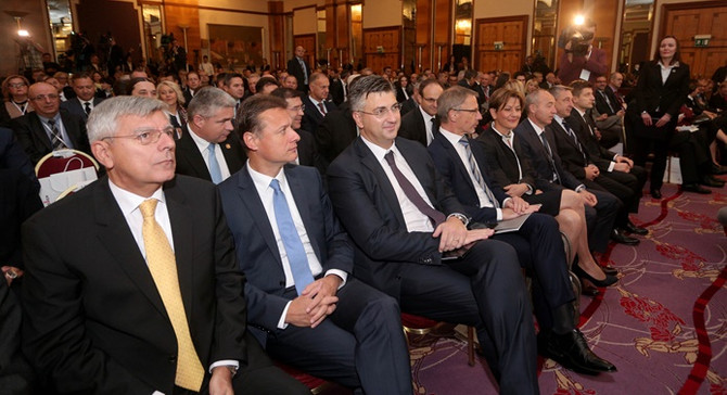 Hırvatistan, 2020'de euroya geçmeyi planlıyor