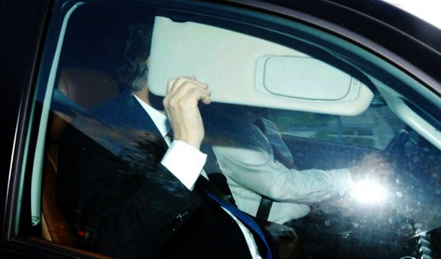 Trump'ın eski kampanya yöneticisi Manafort teslim oldu