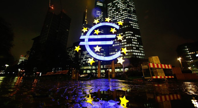 Euro Bölgesi'nde ekonomik faaliyet hızlandı
