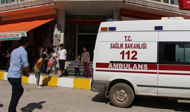 Hakkari'de polis noktasına yıldırım düştü: 3 yaralı
