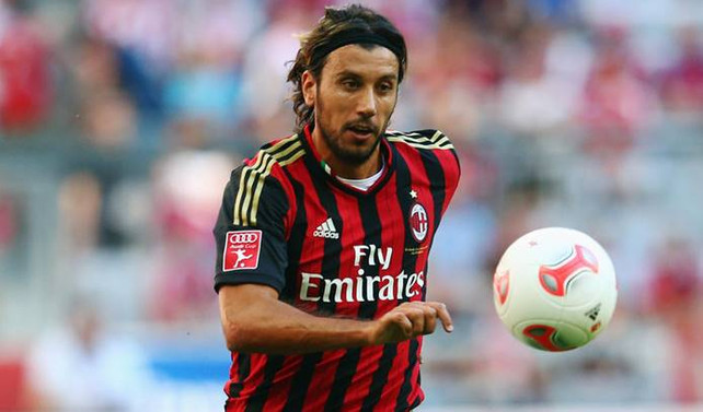 Cristian Zaccardo, internetten kulüp buldu