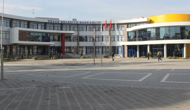 Dursun Ay, Düzce Belediye Başkanı seçildi