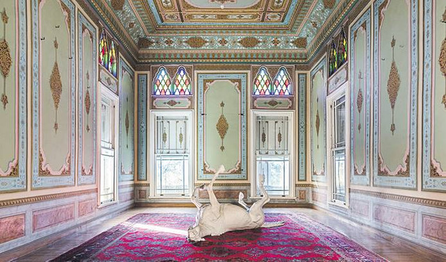 Tarihi köşkte sanat turu
