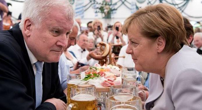 Merkel'den koalisyon için 'sığınmacı' kararı