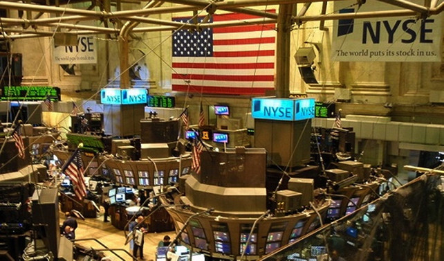 New York borsası yeni haftaya karışık başladı