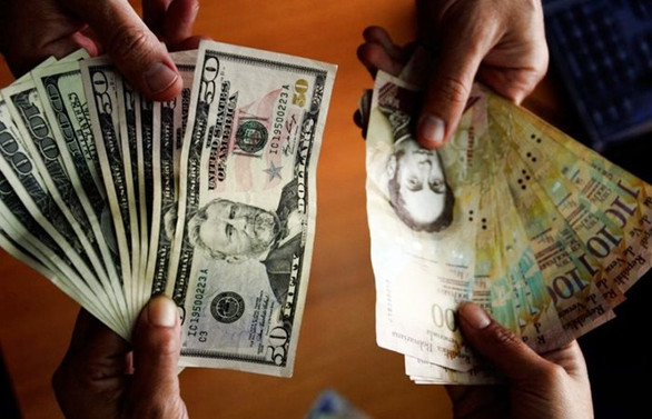 Fitch, Venezuela'nın notunu düşürdü