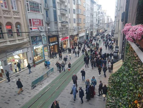 İstiklal Caddesi'nde 'yeşil' yol