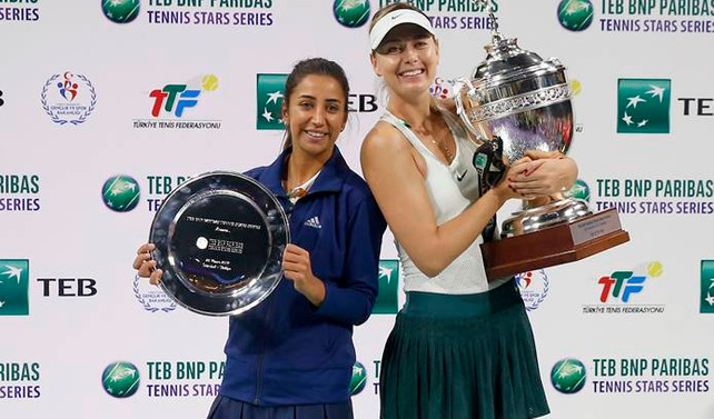 Sharapova, Çağla Büyükakçay'ı yendi