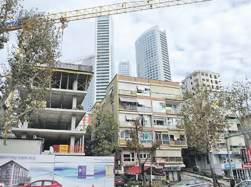 Bağdat Caddesi'nde dönüşüm enkazı!
