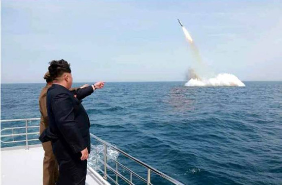 Füze denemesi, Pyongyang ve Washington'u savaşa yaklaştırdı