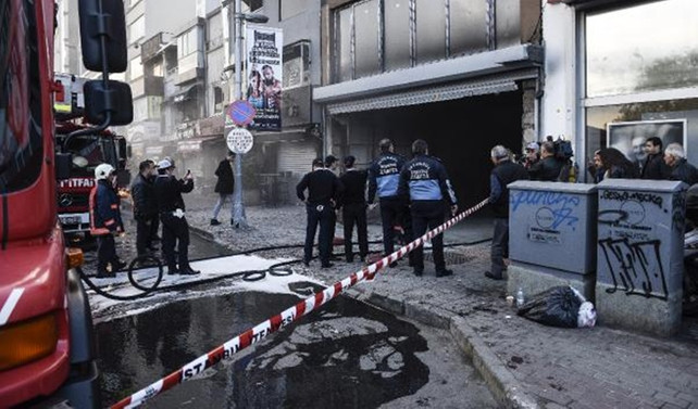 Beşiktaş'ta 6 katlı binada yangın