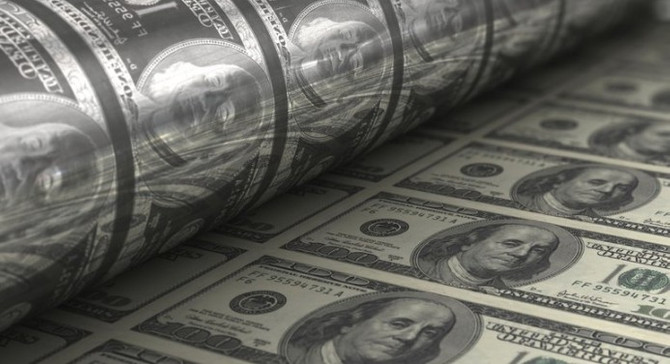 Dolarda yeni gün sakin başladı