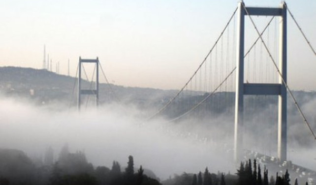 İstanbul Boğazı gemi geçişlerine kapatıldı