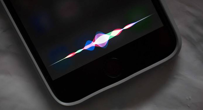 Lise öğrencisi Siri'nin açığını buldu