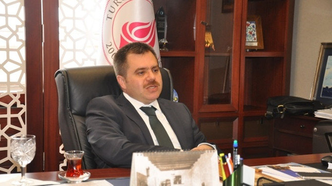 Eski rektöre FETÖ'den hapis cezası