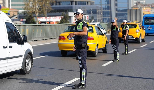 İstanbul'da bazı yollar trafiğe kapatılacak