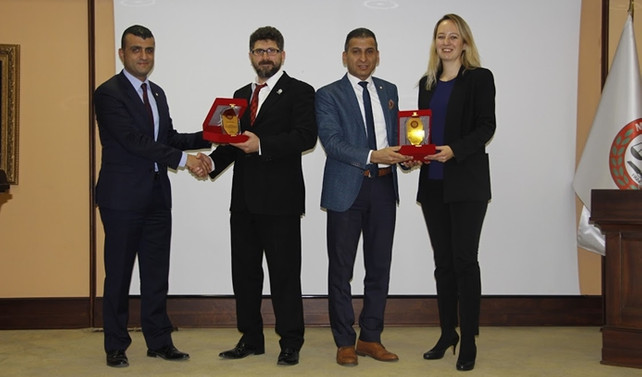 ISTAC, Mersinli avukatlara tahkim konferansı verdi