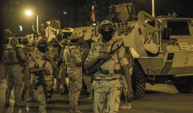 Mısır'da askeri araca saldırı: 7 ölü