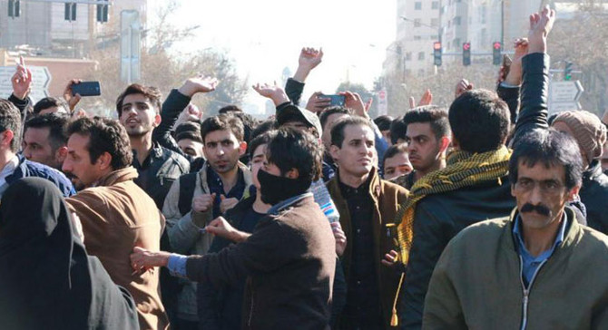 İran'da hükümet karşıtı gösteriye müdahale: 52 gözaltı
