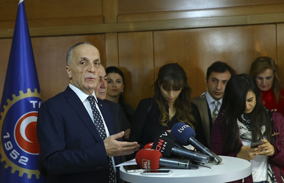 TÜRK-İŞ: Hükümet ve işveren için yeterli, bizim için yetersiz