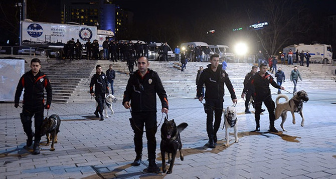 Kangallar ilk kez yılbaşı devriyesinde