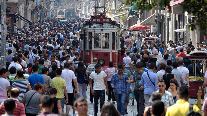 Pew araştırdı: Hayatımız 50 yıl öncesine göre daha mı iyi?