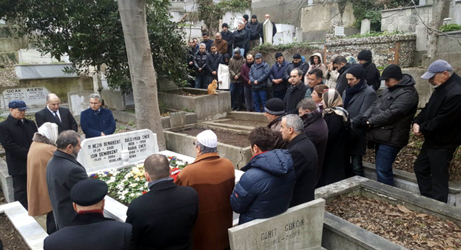 Kurucumuz Nezih Demirkent'i andık