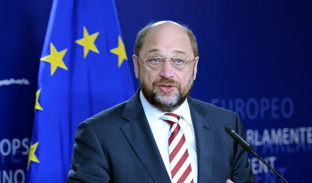 Schulz: Spekülasyonlar AB'yi tehlike sokuyor