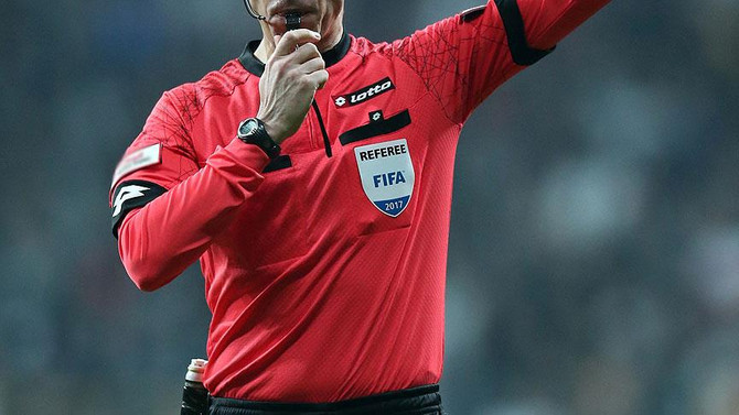 UEFA Avrupa Ligi'nde hakemler belli oldu