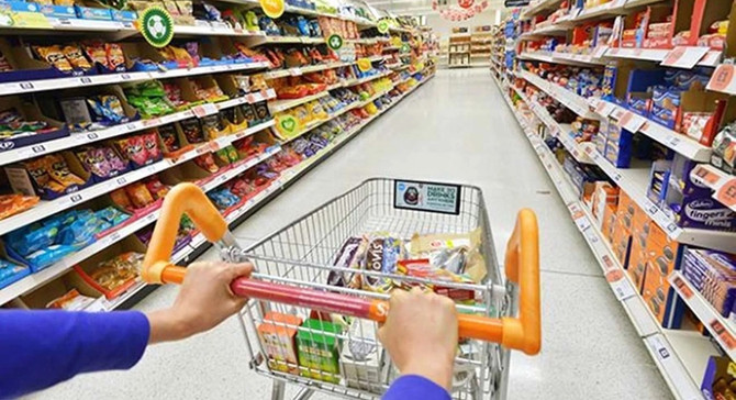İngiltere'de ocakta perakende satış geriledi