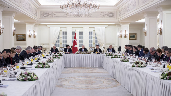 Yıldırım: Erken seçim yok, AK Parti kurultayı 2018'de