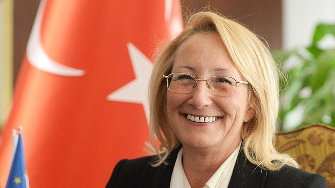 Ege Üniversitesi rektörlüğüne Dedeoğlu atandı