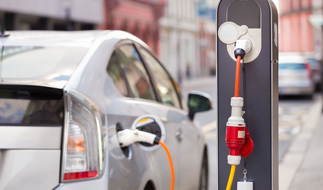 Çin'de yeşil enerjili taşıt projelerine 900 milyon dolar yatırım