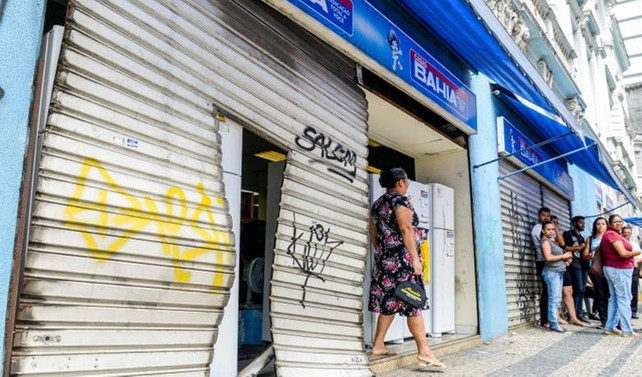 Polis greve gitti, suç sayısı arttı