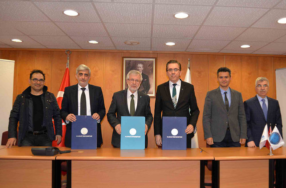 BİSİAD’dan bilgisayar mühendisliği öğrencilerine burs