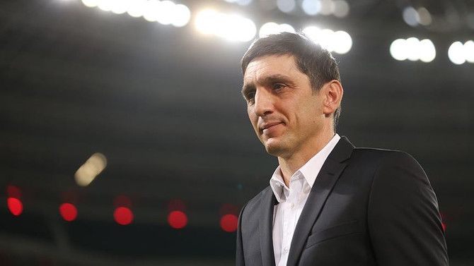 Tayfun Korkut Leverkusen'de 1 puanla başladı
