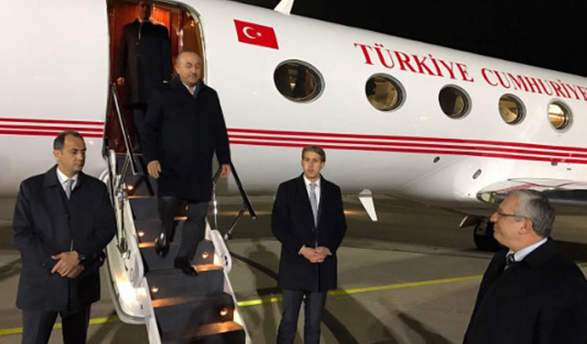Dışişleri Bakanı Fransa'da