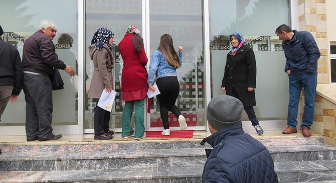 ÖSYM'nin 09.45 kuralına 'esneklik' çağrısı