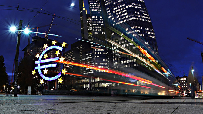 Euro Bölgesi'nde enflasyon yüzde 2'ye yükseldi