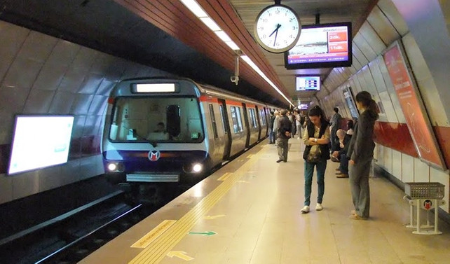 İlk sürücüsüz metro hattında 112 milyon euro tartışması