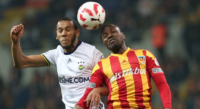 Fenerbahçe tur kapısını araladı