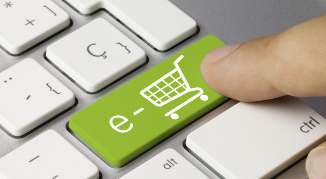 Lüks alışverişin yıldızı e-ticaret oldu
